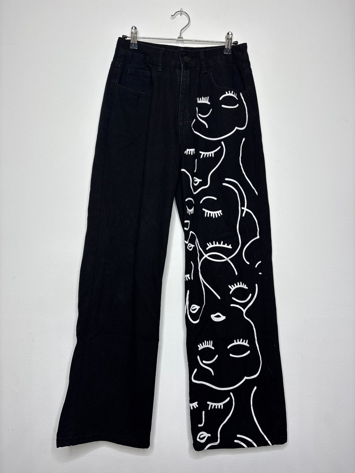 Jeans Eyes
