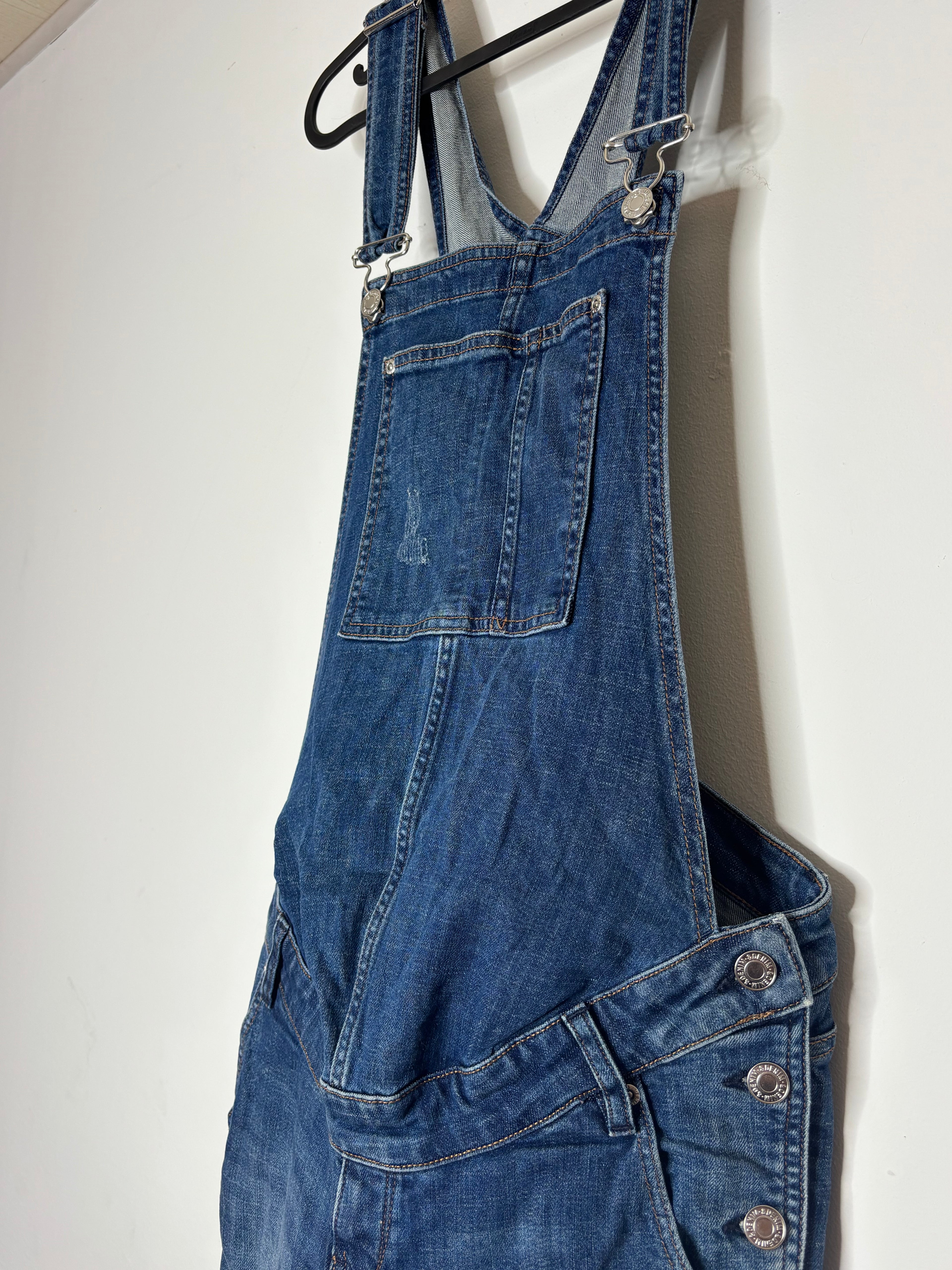 Overall Mom