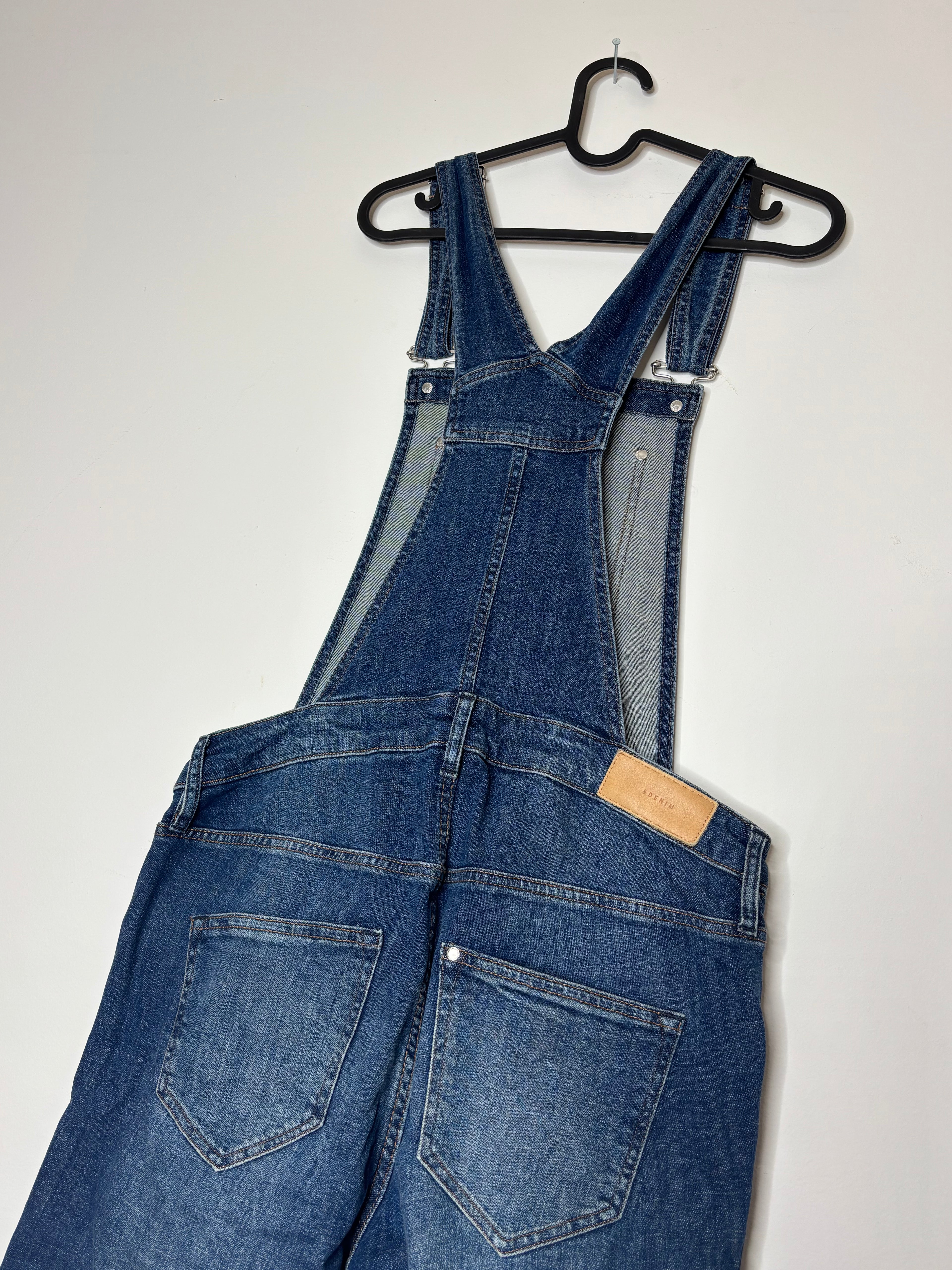 Overall Mom