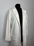 Mantello White