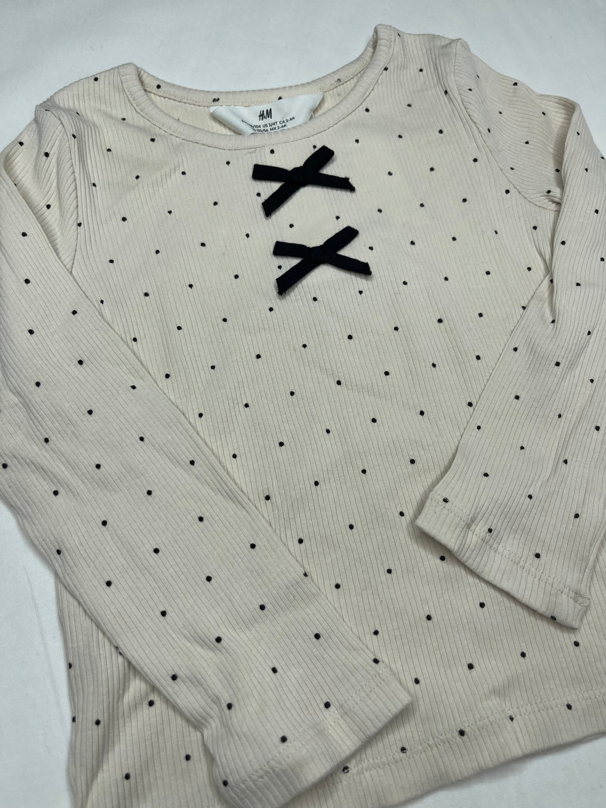 Pullover Bows
