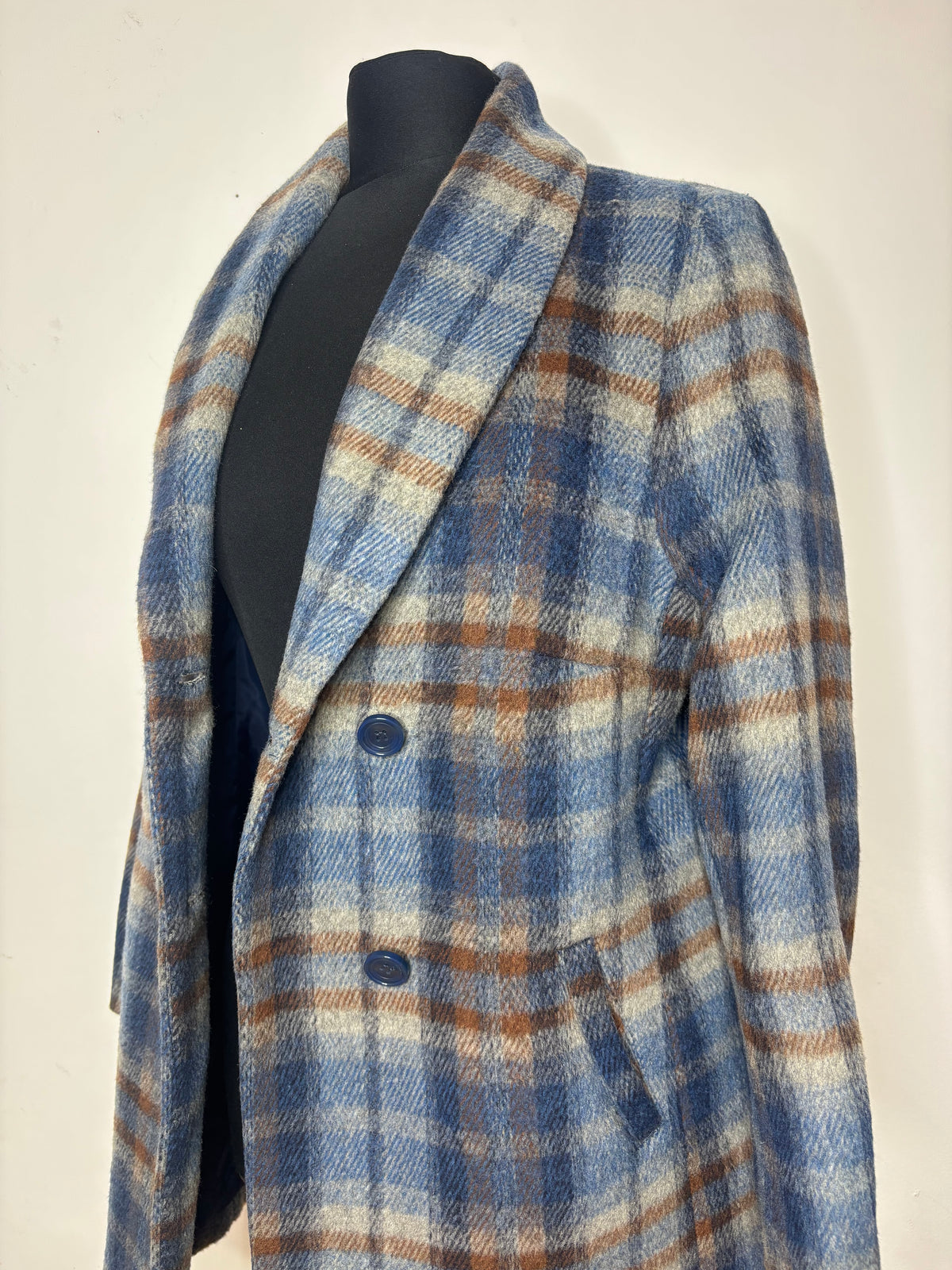 Mantello Blue Brown