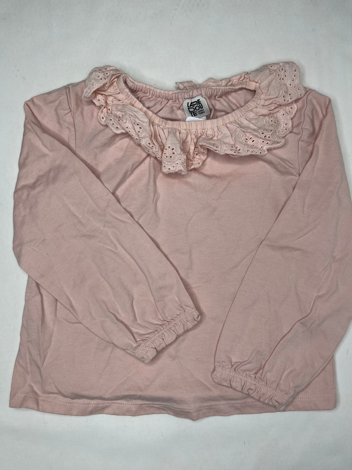 Pullover Ruffle Rose