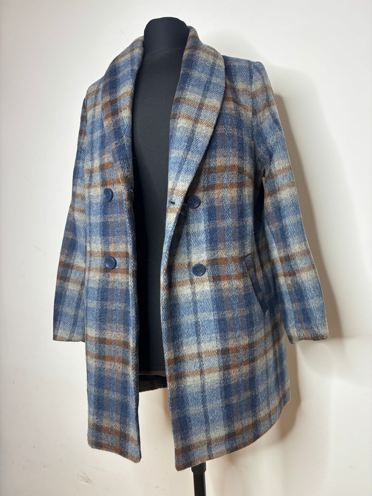 Mantello Blue Brown