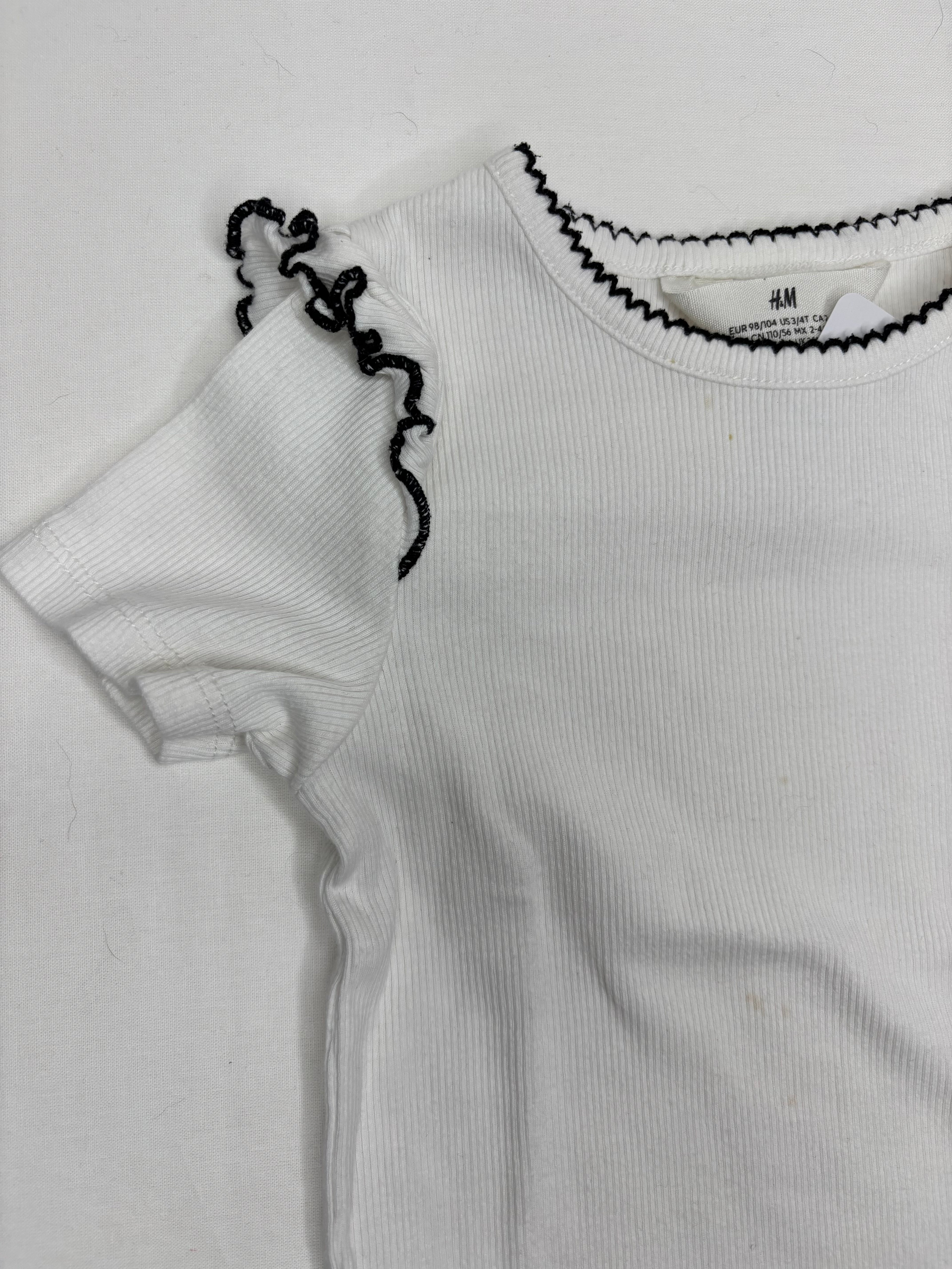 T-Shirt Black Line